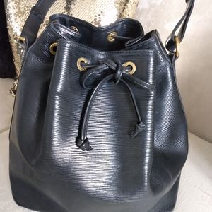Authentic Louis Vuitton Noe Bucket Bag